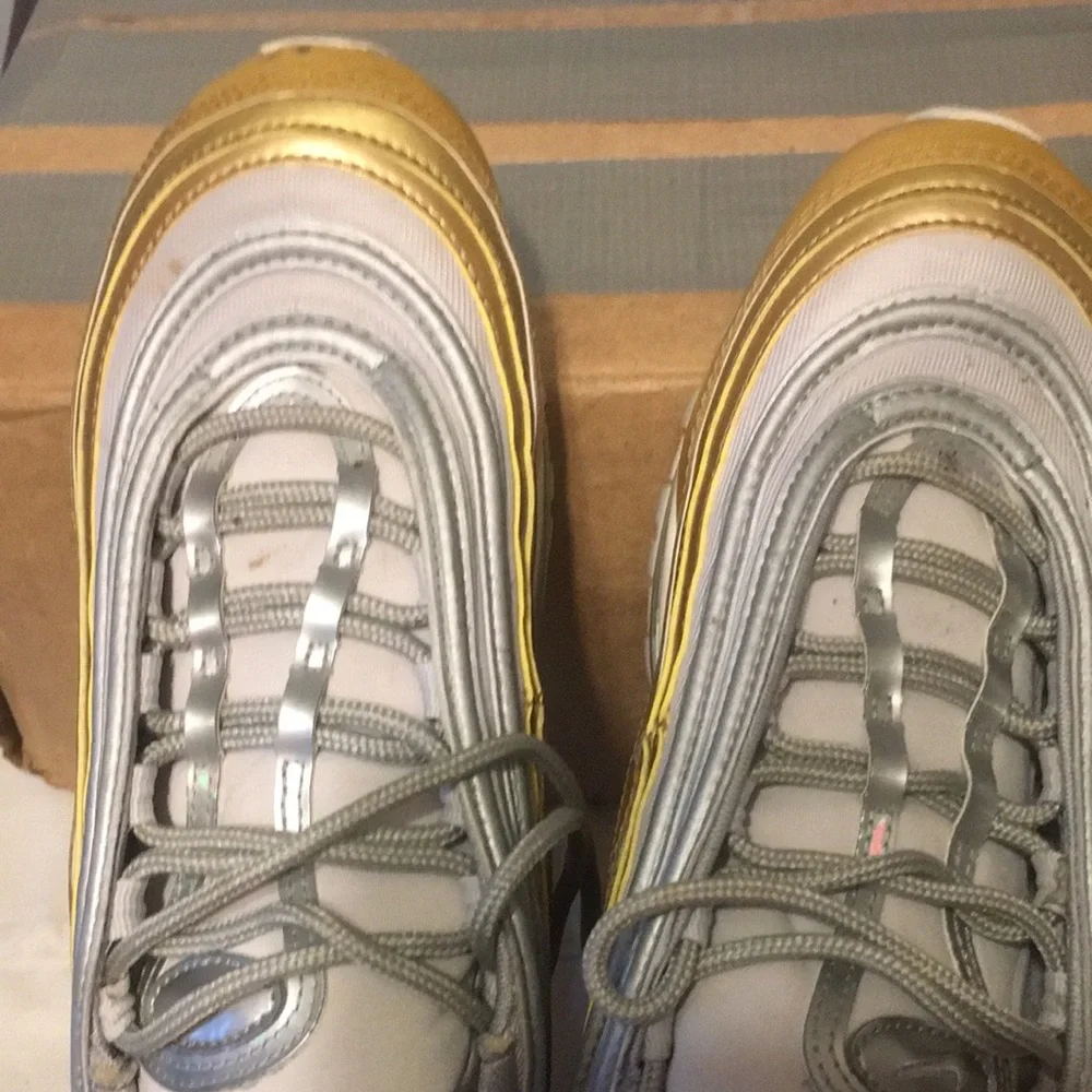 Nike Women's Silver and Gold Air Max 97 Sneakers - Picture 5 of 14